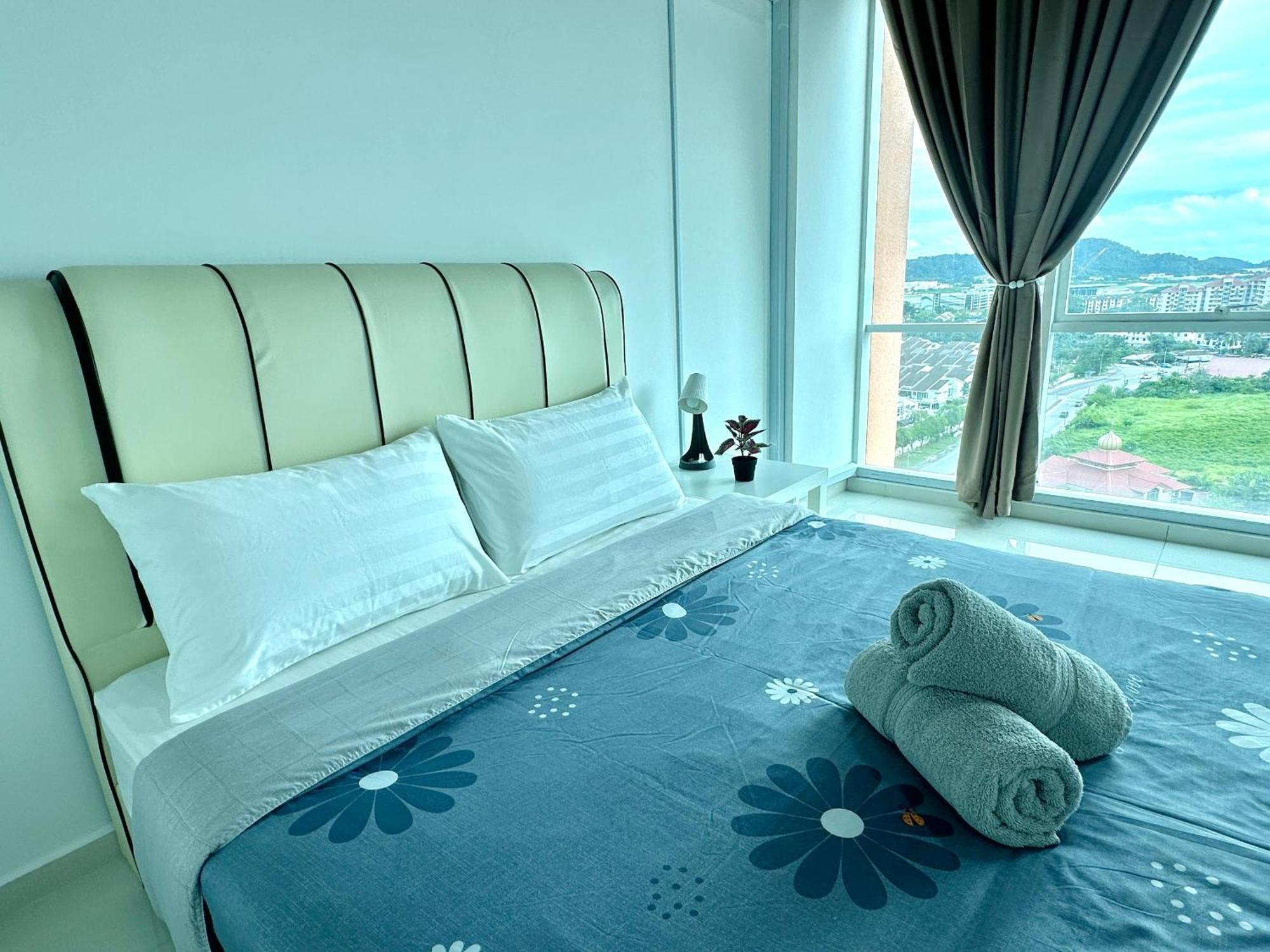 Fabulous Airport 2br Suite# Straits Intl# Msg Chair Bayan Lepas